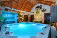 Privatni apartman u villi ,privatni wellness jacuzzi, finska sauna i privatni bazen - Bed and Breakfast
