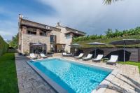 B&B Buići - Villa Olea Mare with Private Heated Pool - Bed and Breakfast Buići