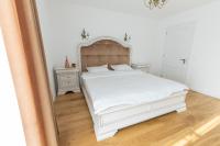 Deluxe Double Room with Bath