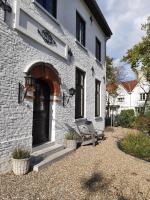 B&B Eikenlaan 12 - B&B Genk