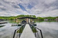 Private Dock Waterfront Gem on Lake of the Ozarks - Chambres d’hôtes Lake Ozark