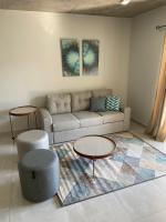Novísimo para que lo estrenes! zona aeropuerto - B&B La Mercedes