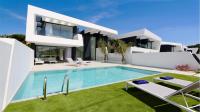 OneSixOne-Cleverdetails, Luxury villa, Sleeps 8 adults 2 children, Private pool and Jacuzzi - Chambres d'hôtes Vilamoura
