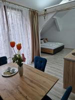 B&B Arad - ORI Orange Studio Malul Mureșului - Bed and Breakfast Arad