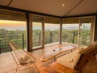 Ocean View Modern Jungle Vacation Home - Walking Distance to Playa Mal Pais - B&B Malpaís