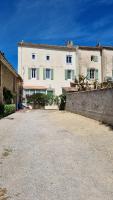 En plein coeur de Pélissanne - 55 m2 rénovés - Avec Parking - Ferienwohnung