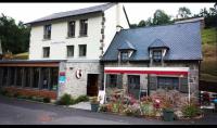 B&B Saint-Projet-de-Salers - Auberge du Pont - Bed and Breakfast Saint-Projet-de-Salers