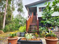 Cosy Studio with Forest Views, Noosa Hinterland - B&B Doonan