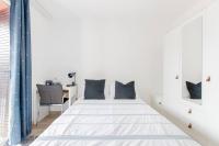 Double Room with Balcony and Sea View