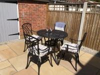 Hattie's Cottage - Bed and Breakfast Lincoln