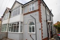 Wave Stays - First Floor Apartment - B&B