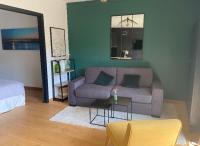 Le clos du Mesnil, Logement totalement indépendant - Ferienwohnung Le Tourne