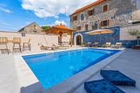 Charming Villa Perina with private heated pool - B&B Tugare