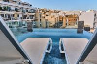 B&B Gżira - Lovely 1 bedroom penthouse, with a private pool! - Bed and Breakfast Gżira