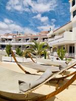 Apartment with terrace and pool, Los Cristianos - B&B Los Cristianos