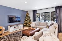 Wildwood Lodge Central Modern Retreat w/ Hot Tub - B&B Big Bear Lake