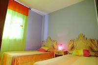 Miami Playa: houses / villas - 4 rooms - 6 persons - B&B Mont-roig del Camp