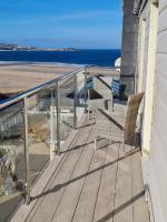 Sandy Bay Apartment, St Ives Bay, Hayle - B&B Hayle