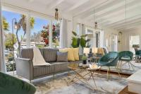 Mid Century Garden View Home Parking - Ferienwohnung