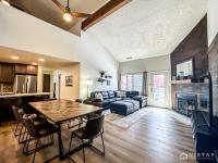 Luxury Ski Condo With Hot Tub - B&B