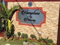 Entire Apartment with Pool next door to AC Marriott Hotel in Kingston - B&B Kingston