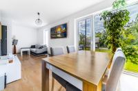 Piękny dom blisko lasu i Krakow Airport - B&B