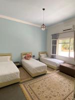 Basic Driepersoonskamer met Gedeelde Badkamer