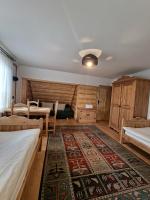 Dreibettzimmer mit eigenem Bad