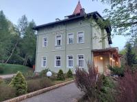 Szwajcarka Willa z sauną i jacuzzi - B&B Kudowa-Zdrój