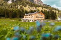Chalet Alpenrose - Bed and Breakfast Misurina
