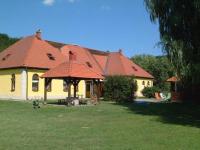 Kisecset-vendégház - B&B