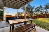 Lago Vista Home w/ Game Room & Outdoor Tub! - Chambres d'hôtes Lago Vista