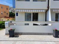 Apartment mit 2 Schlafzimmern und Terrasse