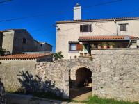 Holiday Home Pernat - B&B Valun