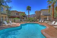 B&B La Quinta - La Quinta Gem 1 BR Pool Hot Tub Sleeps 4 - Bed and Breakfast La Quinta