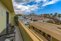 Newly reformed apartment with sea view and pool, near the beach, in Playa de Las Americas - Chambres d'hôtes Playa de las Américas