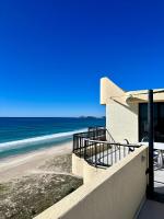 B&B Gold Coast - Two Bedroom Ocean View Penthouse at Pelican Sands - Bed and Breakfast Gold Coast