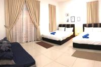 Desaru 127 Homestay 19pax KTV-Netflix-BBQ-Air Castle - Chambres d'hôtes Bandar Penawar