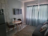 B&B Mossel Bay - No9@Mosselbay - Entire 1 Bedroom Apartment with Ocean View in Mossel Bay Central - Bed and Breakfast Mossel Bay