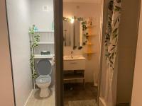 Studio indépendant dans maison de ville, au calme - B&B Marsella