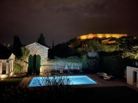 Unique Villa in Famous Provence Historic Village - B&B