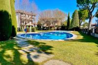 LIDO GALEAZZI GIANT POOL - B&B