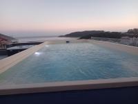 Onebedroom apartment with a pool and jacuzzy - B&B Budva