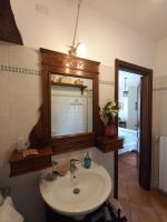 Camera Matrimoniale con Vista Giardino