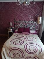 Karmelo junto al metro - B&B Bilbao