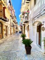 Meravigghia Suites Cefalù - Bed and Breakfast Cefalù