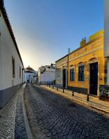 Casa A Júlia In Faro's Heart - B&B Faro