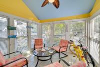 Coastal Vacation Rental - 2 Mi to Huntington Beach - Chambres d’hôtes Myrtle Beach