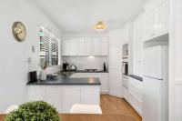 Bonnyvale Beach Shack- Pet friendly, walk to the beach! - B&B Ocean Grove