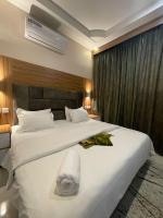 Estudio con cama extragrande